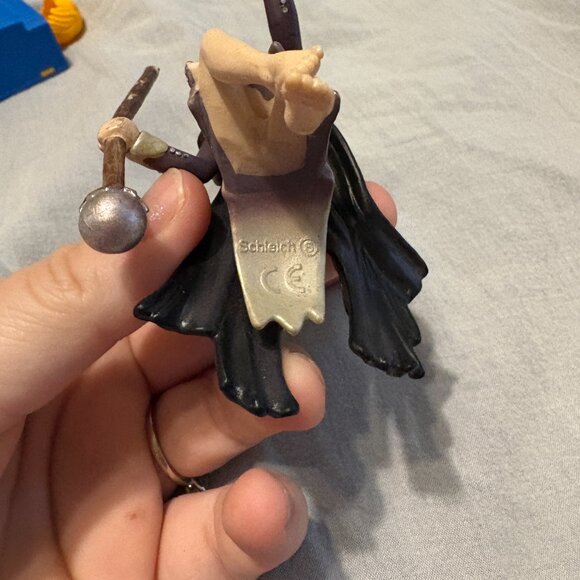 Schleich Bayala Dark Fairy Sorceress Bilara 70413 (missing unicorn) - Picture 9 of 9